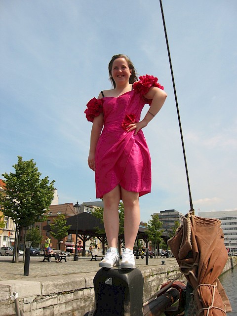 The pink dress in all its glory